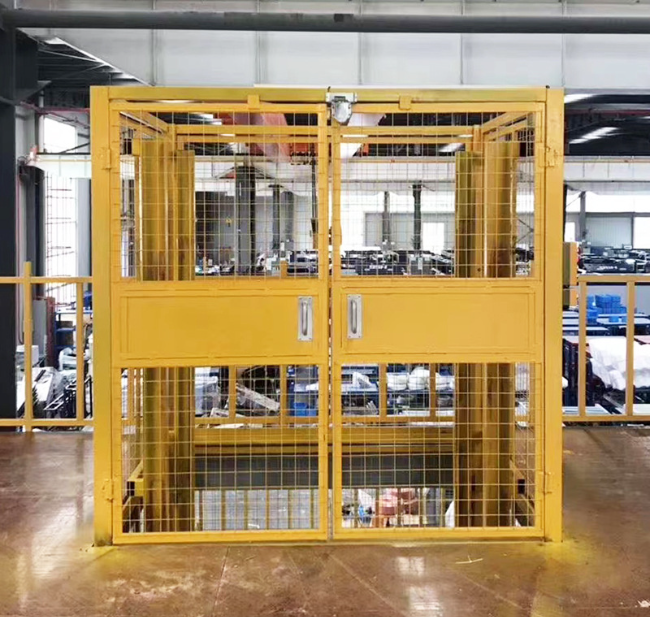 武汉智能导轨式升降机亮相